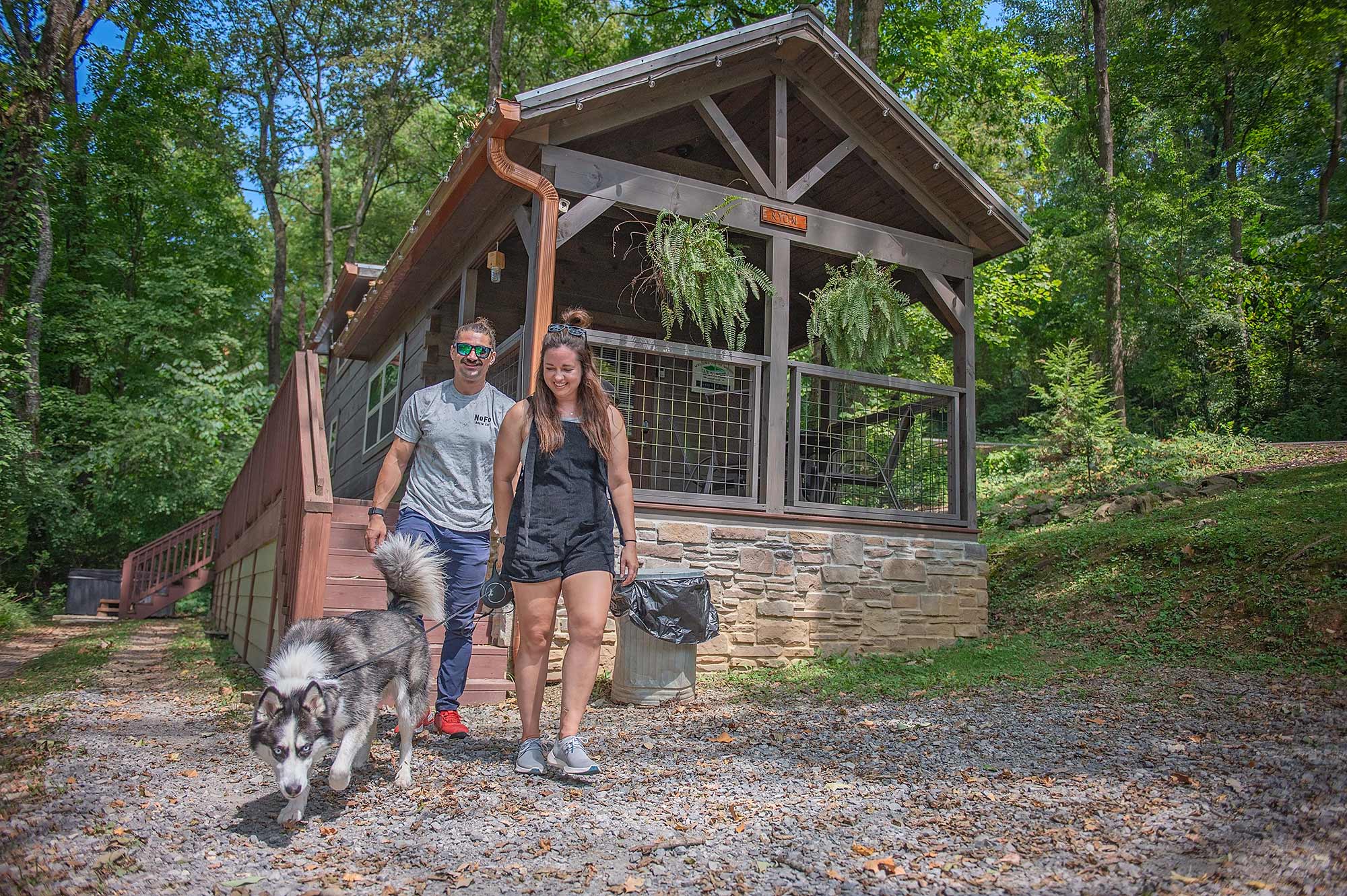 Top Pet Friendly Cabins for Your Next Getaway