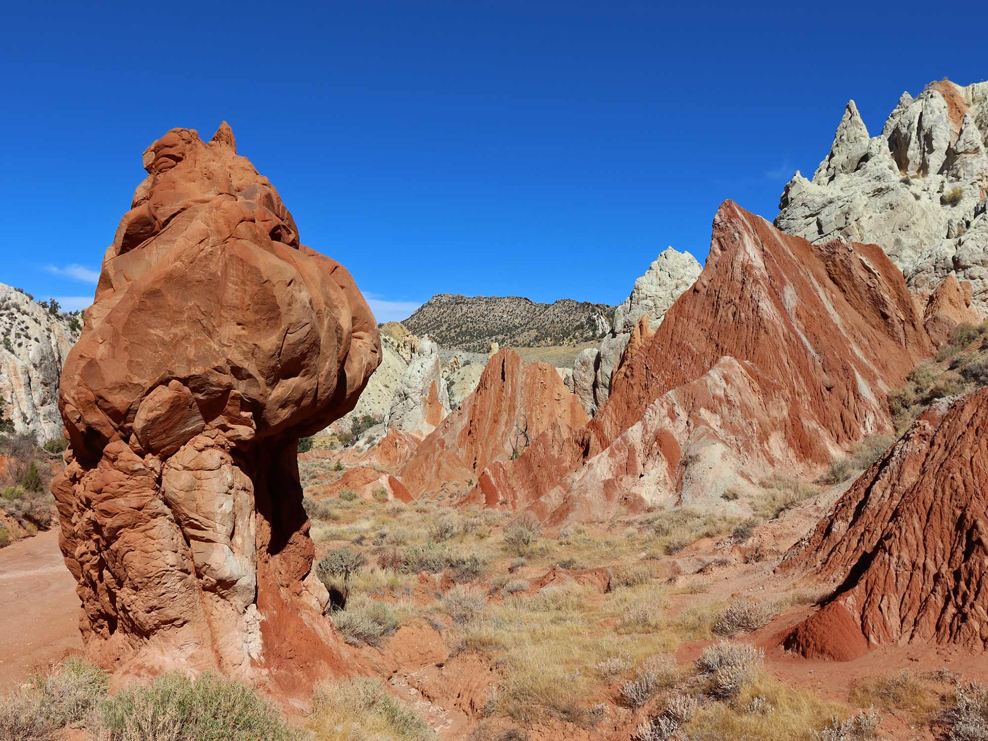 Cottonwood Narrows Slot Canyons