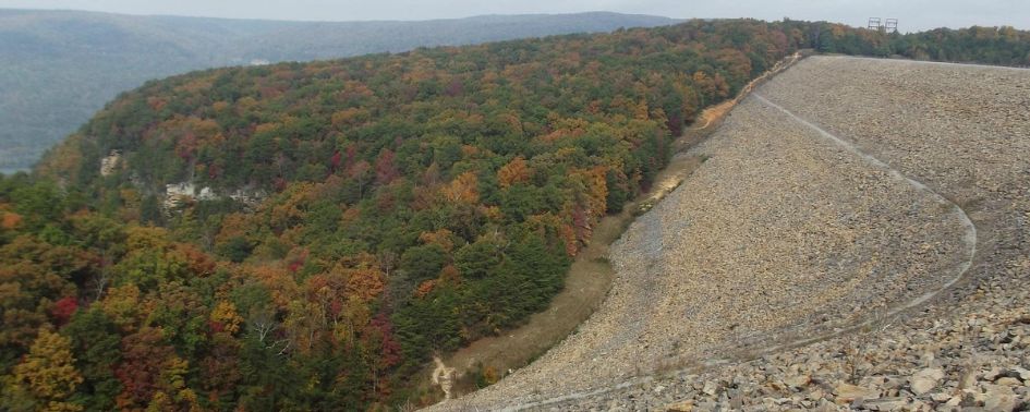 Autumn view from Raccoon Mountain overlooking Chattanooga valley