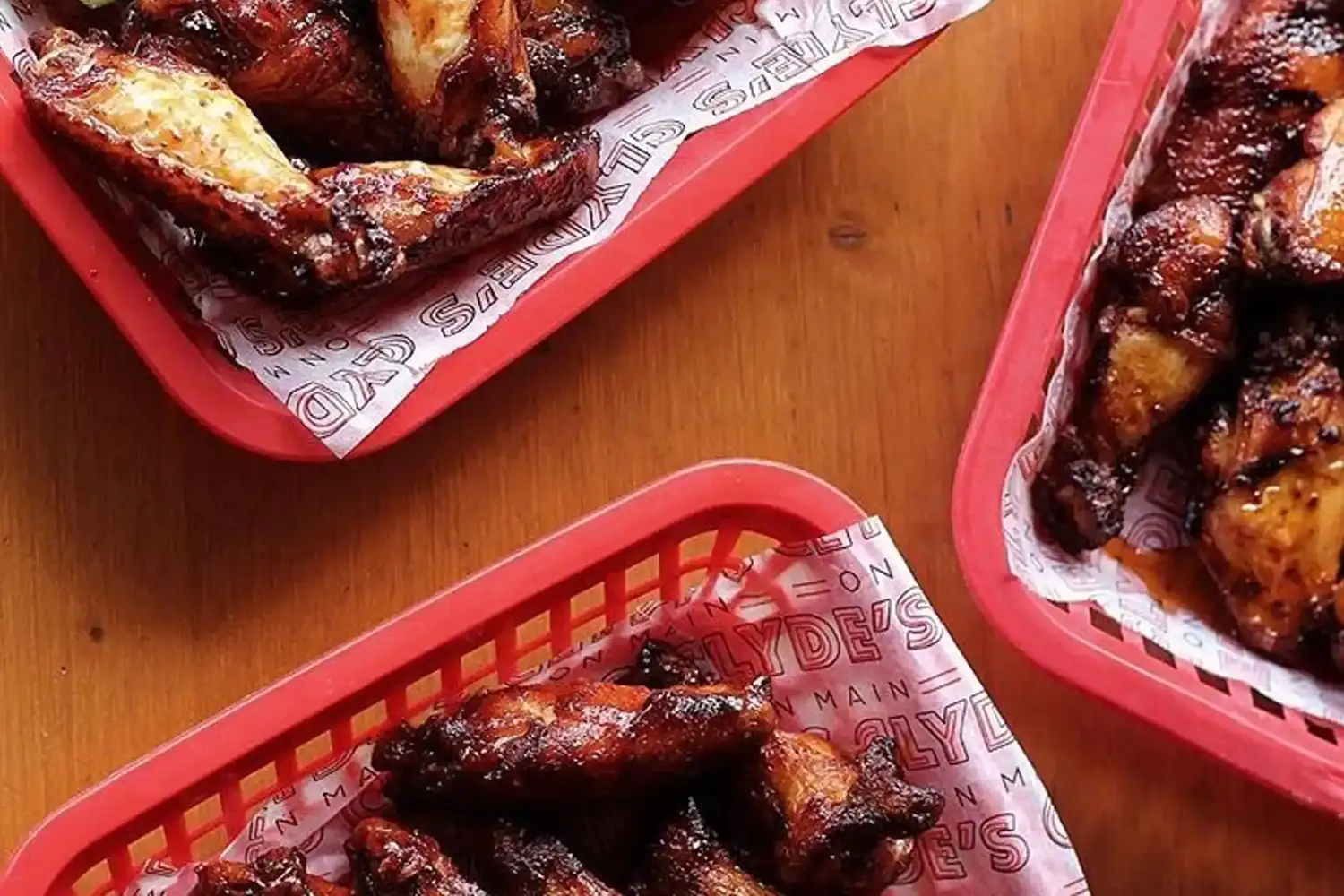 649da10e64c6dfa8caae4844 649c911089b6efaf86383864 640b986c84373f355360ad10 hifi clydes bar chattanooga 1500x1000 1