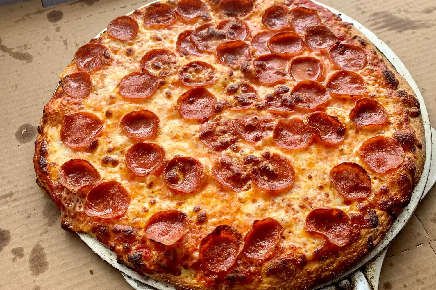 649da114fd9e45b1071d7047 649c9115572a30d9944d6c66 640b75d1e5569e80735e3603 64091d61f340510c5bd74a80 odells on the go restaurant chattanooga 1500x1000 1