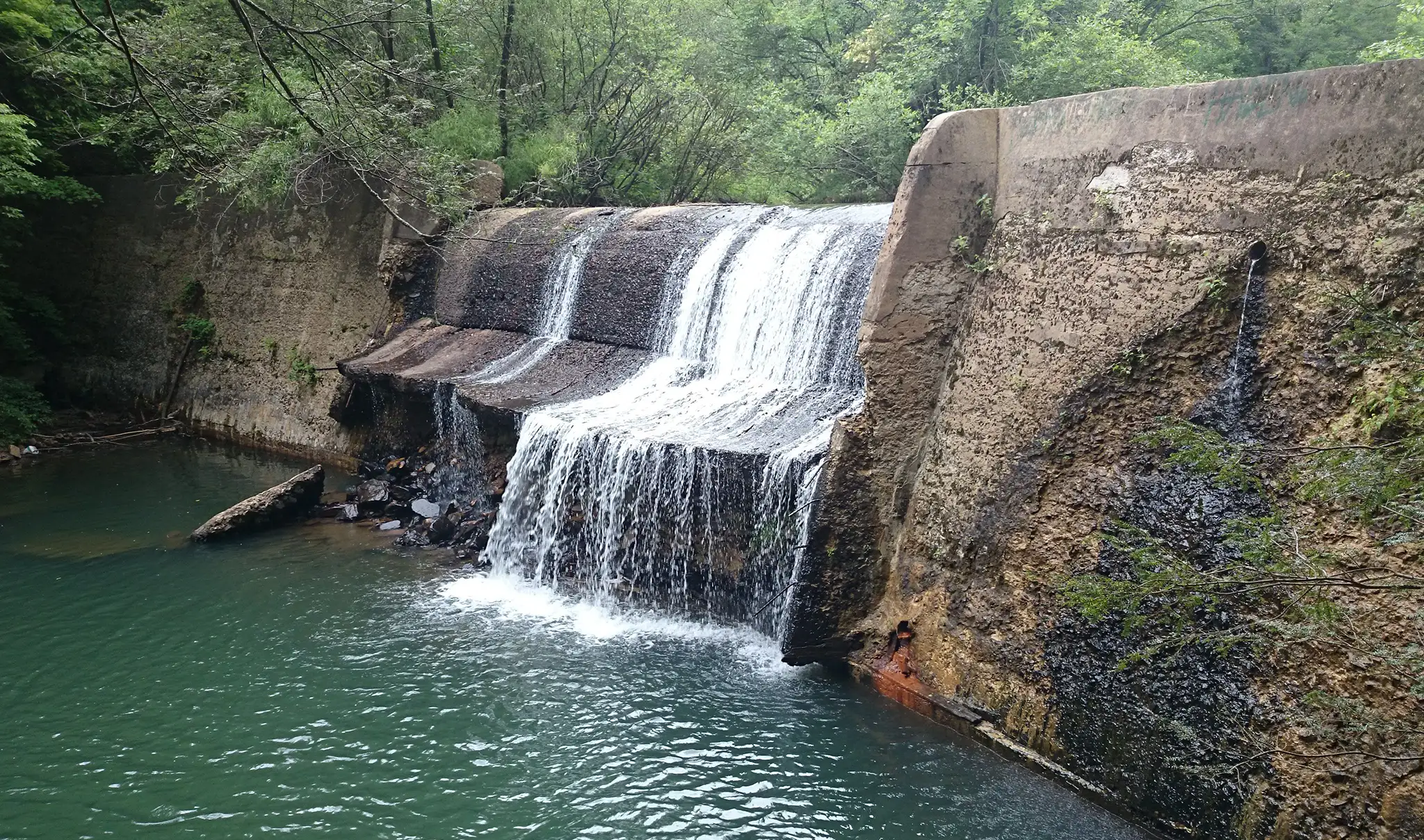 rainbow falls chattanooga waterfalls