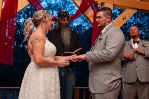 rustic wedding at welcome valley village benton tn