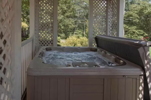 shared hot tub lookout mountain inn